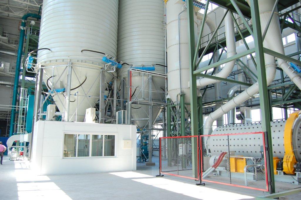 Picture LfG Production Line Milling